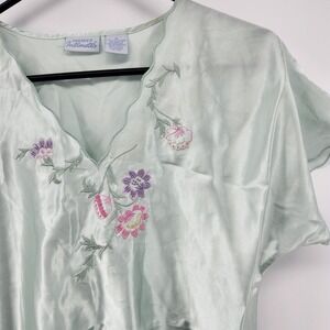 Premier Intimates Women Light‎ Green Embroidered Short Sleeve PJ set Lounge  VTG
